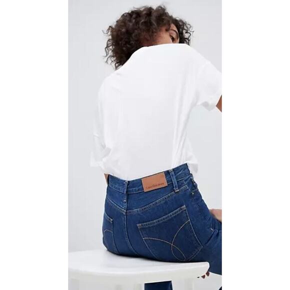 Calvin Klein Women's High Rise Slim Raw Hem Blue Jeans Size 28 MSRP $69.50 - Picture 4 of 4